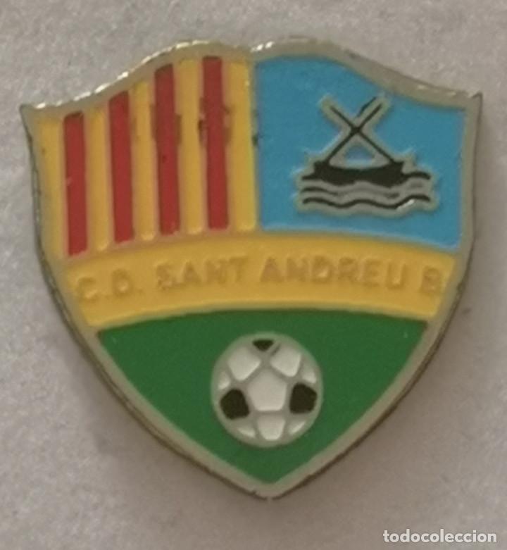 Colecionismo desportivo: PIN FUTBOL - BARCELONA - SANT ANDREU DE LA BARCA - CD SANT ANDREU B