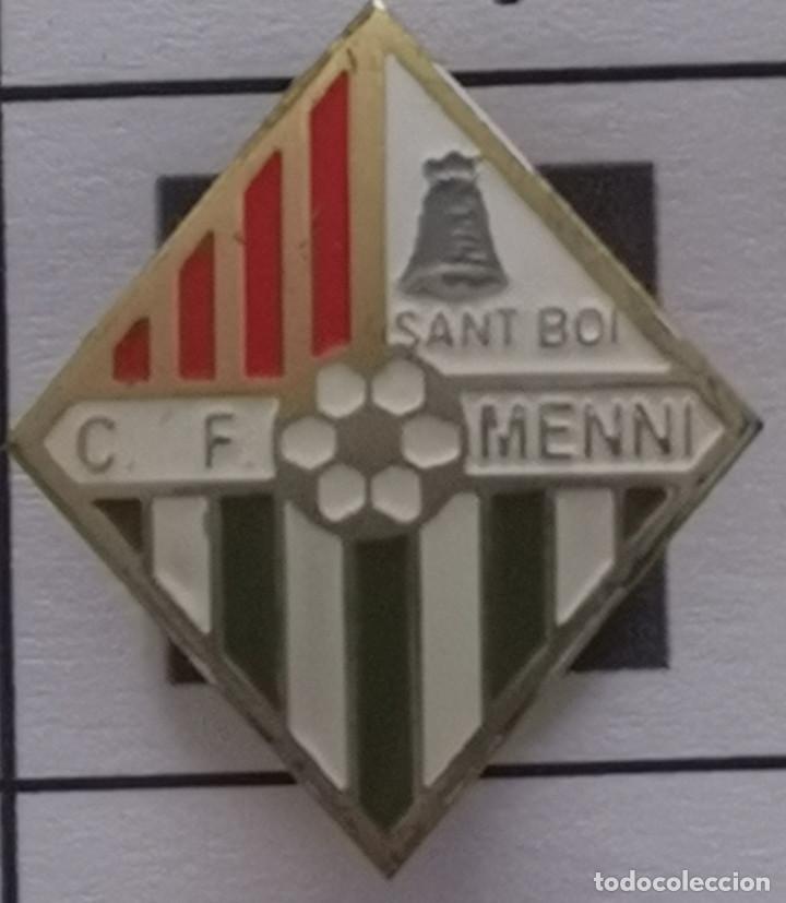 Colecionismo desportivo: PIN FUTBOL - BARCELONA - SANT BOI DE LLOBREGAT - CF MENNI - Solapa