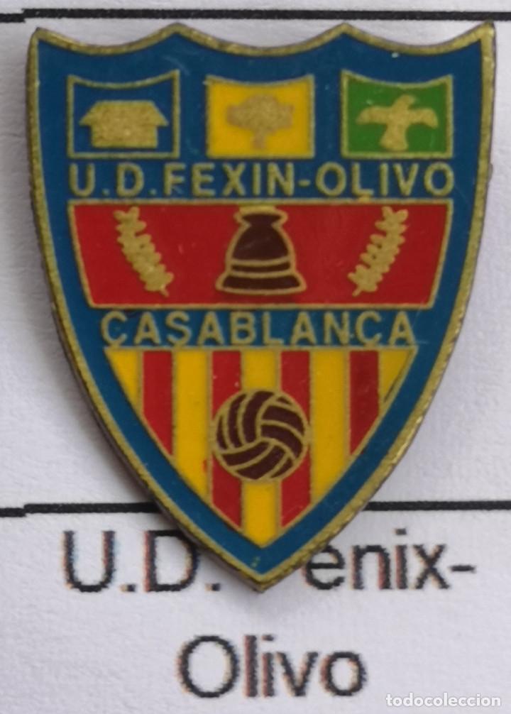 Colecionismo desportivo: PIN FUTBOL - BARCELONA - SANT BOI DE LLOBREGAT - UD FENIN - OLIVO CASABLANCA