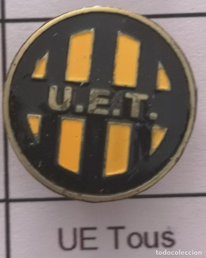 Collectionnisme sportif: PIN FUTBOL - BARCELONA - SANT MART&Iacute; DE TOUS - UE TOUS - Solapa
