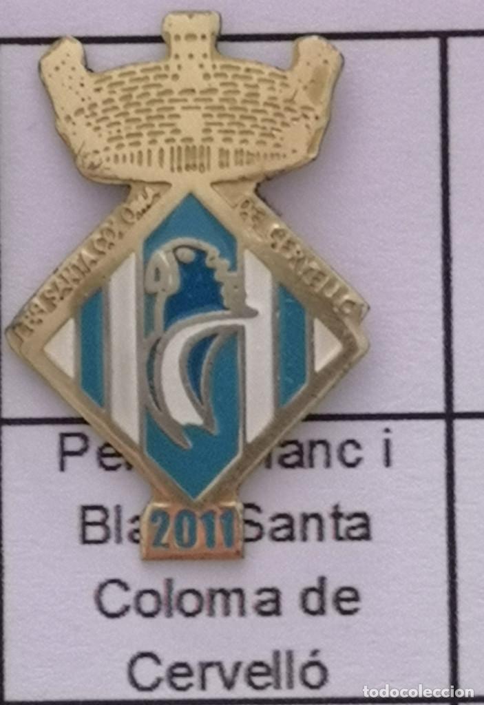 Sammelleidenschaft Sport: PIN FUTBOL - BARCELONA - SANTA COLOMA DE CERVELL&Oacute; - PENYA BLANC I BLAVA STA COLOMA CERVELL&Oacute;
