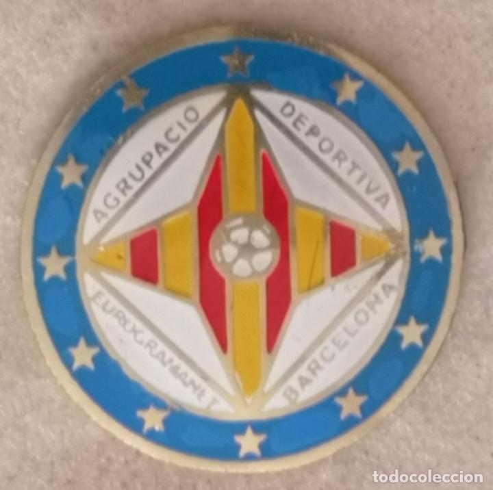 Sammelleidenschaft Sport: PIN FUTBOL - BARCELONA - SANTA COLOMA DE GRAMENET - AD EUROGRAMENET