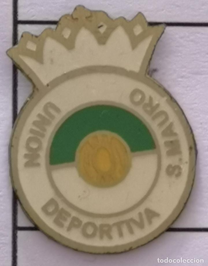 Sammelleidenschaft Sport: PIN FUTBOL - BARCELONA - SANTA MARGARIDA DE MONTBUI - UD SAN MAURO