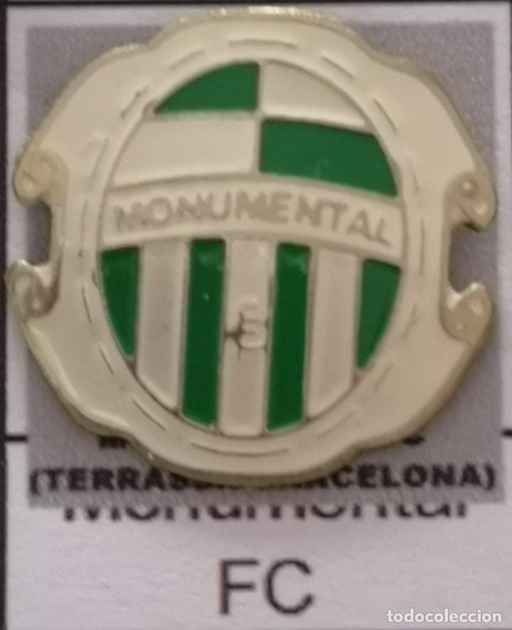Collezionismo sportivo: PIN FUTBOL - BARCELONA - TERRASSA - MONUMENTAL FC