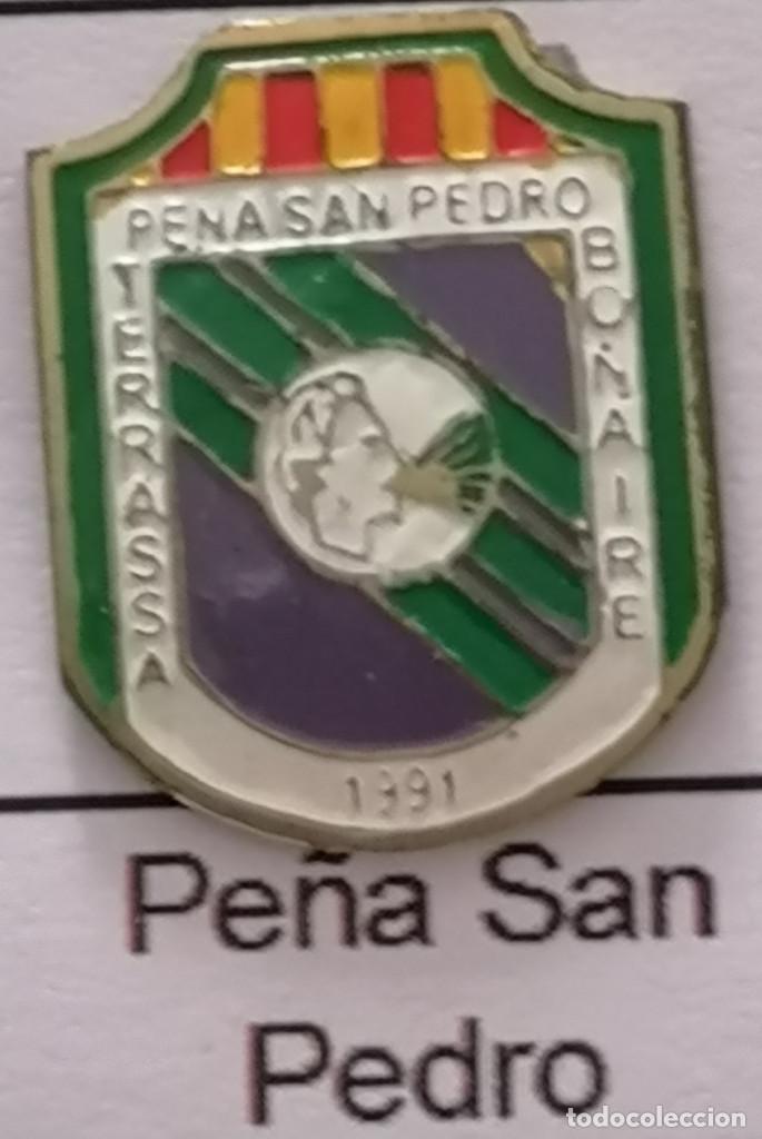 Collezionismo sportivo: PIN FUTBOL - BARCELONA - TERRASSA - PE&Ntilde;A SAN PEDRO BONAIRE
