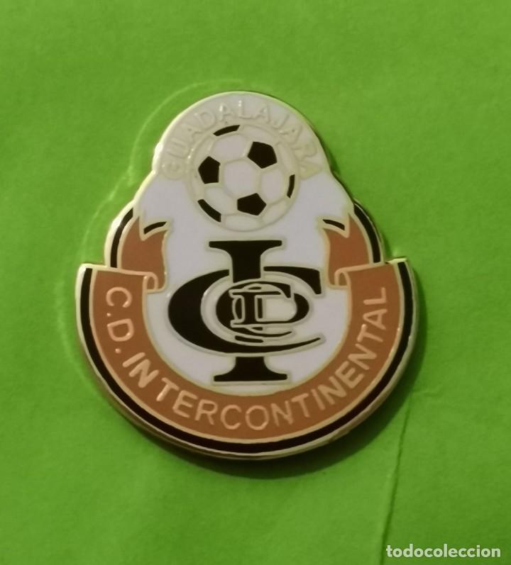 pin de fútbol... club deportivo intercontinenta - Compra venta en  todocoleccion