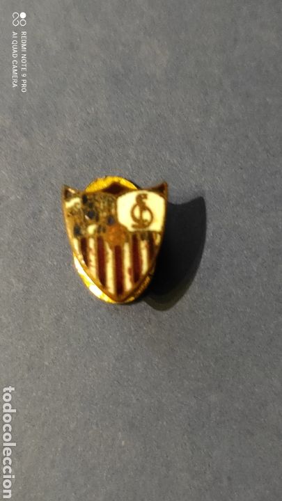 Coleccionismo deportivo: Pin esmaltado. Sevilla. - Foto 1