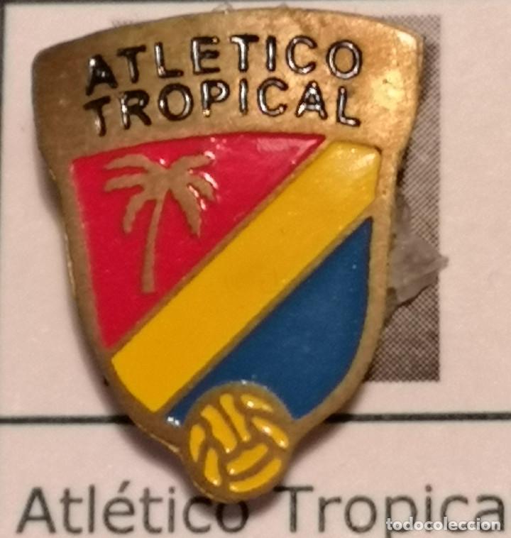 Collezionismo sportivo: PIN FUTBOL - BARCELONA - ATLETICO TROPICAL - Solapa