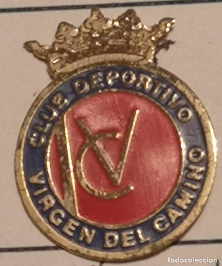 Collezionismo sportivo: PIN FUTBOL - BARCELONA - CD VIRGEN DEL CAMINO