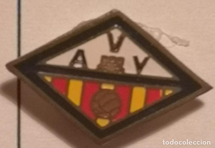 Collezionismo sportivo: PIN FUTBOL - BARCELONA - AVV. - Solapa