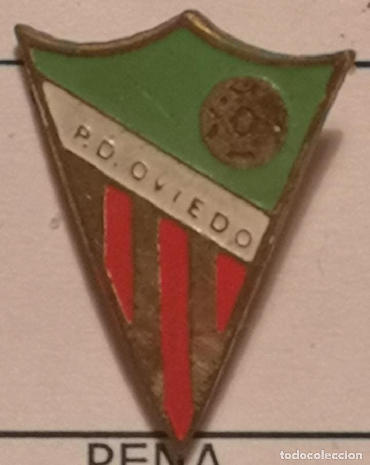 Collezionismo sportivo: PIN FUTBOL - BARCELONA - PE&Ntilde;A DEPORTIVA OVIEDO - Aguja