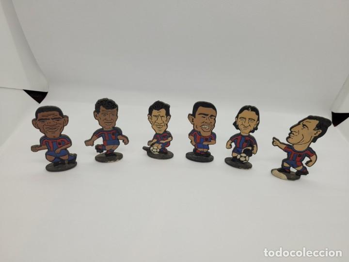 Coleccionismo deportivo: JUGADORES DEL BAR&Ccedil;A EN METAL - Foto 1