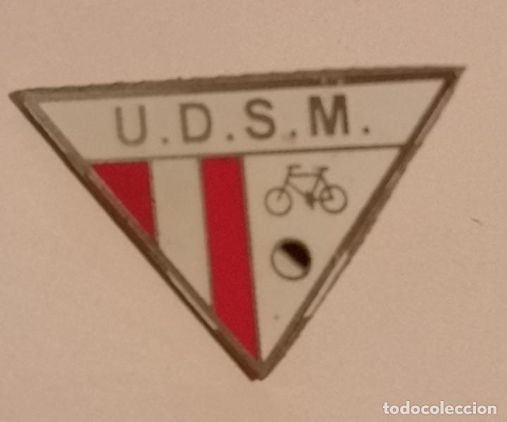 Collezionismo sportivo: PIN FUTBOL - BARCELONA - UD SANT MARTI