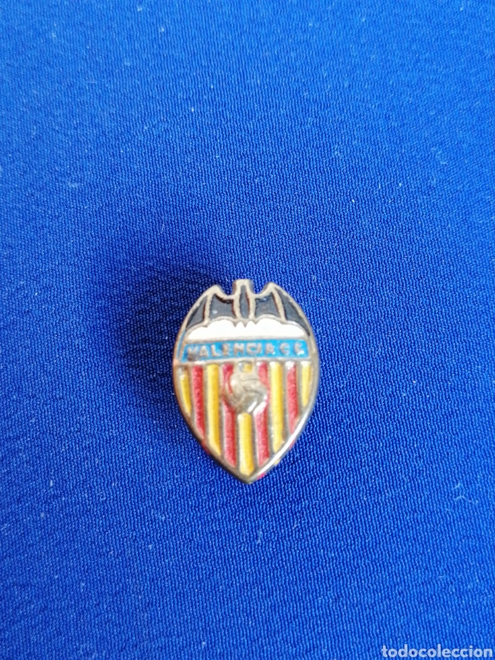 Coleccionismo deportivo: VALENCIA CF INSIGNA DE OJAL - Foto 1