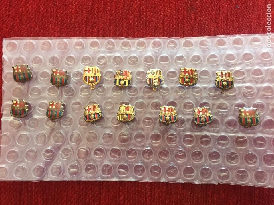 Coleccionismo deportivo: COLECCION DE 14 ANTIGUOS PINS IMPERDIBLES DEL FUTBOL CLUB BARCELONA