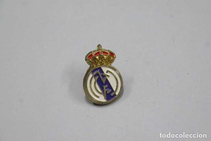 Coleccionismo deportivo: PIN. REAL MADRID - Foto 1