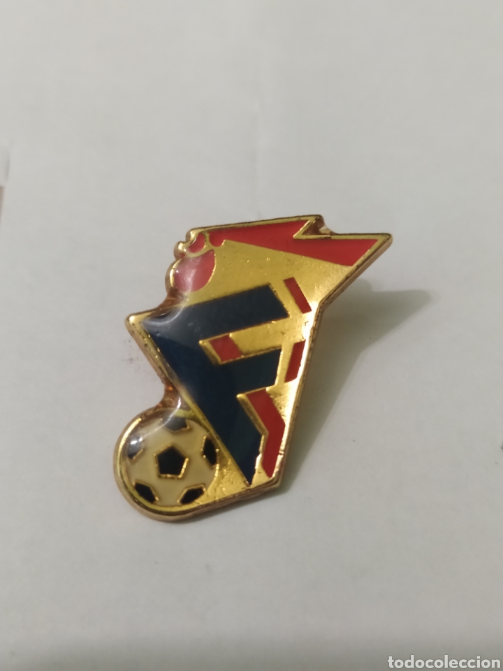 Colecionismo desportivo: PINS DE F&Uacute;TBOL FEDERACI&Oacute;N FRANCESA DE F&Uacute;TBOL