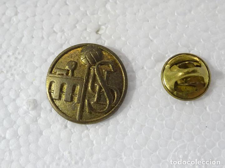 Collectionnisme sportif: PIN DE DEPORTES. F&Uacute;TBOL. ESCUDO UNION DEPORTIVA SALAMANCA