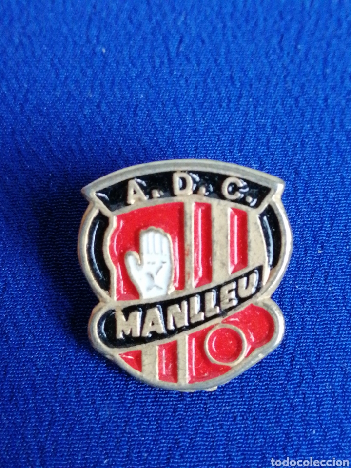 Coleccionismo deportivo: MANLLEU A. D. C. PIN - Foto 1