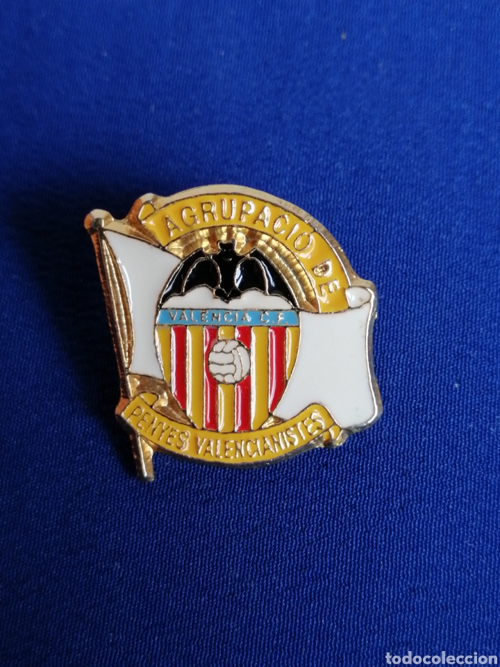 Coleccionismo deportivo: AGRUPACI&Oacute;N DE PE&Ntilde;AS DEL VALENCIA CF PIN - Foto 1