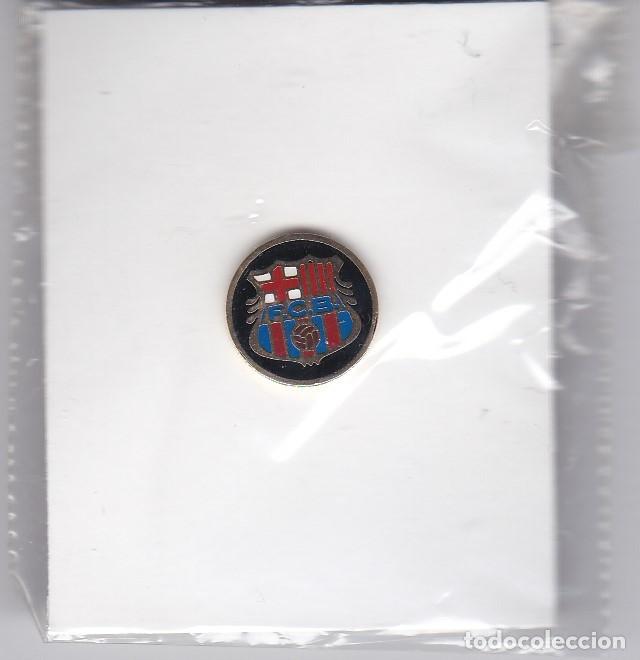 Coleccionismo deportivo: PIN DEL ESCUDO DEL FUTBOL CLUB BARCELONA (BAR&Ccedil;A) FOOTBALL