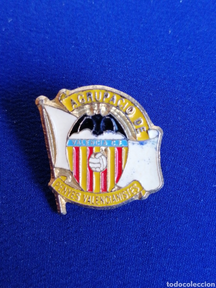 Coleccionismo deportivo: AGRUPACI&Oacute;N DE PE&Ntilde;AS DEL VALENCIA PIN - Foto 1