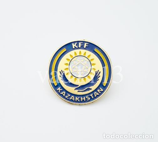 Coleccionismo deportivo: Federaci&oacute;n de F&uacute;tbol de la Kazajst&aacute;n /UEFA/