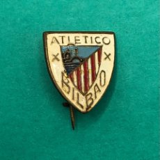 Coleccionismo deportivo: ATLÉTICO DE BILBAO ATHLETIC CLUB ANTIGUA INSIGNIA DE AGUJA ESCUDO FÚTBOL