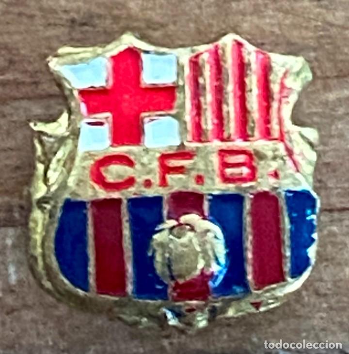 Collectionnisme sportif: INSIGNIA ESMALTADA DE SOLAPA DEL FUTBOL CLUB BARCELONA, MIDE 1,3 CMS.