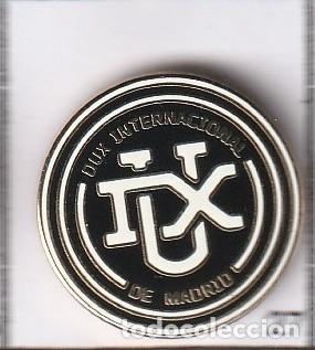Collezionismo sportivo: Pin futbol Dux Internacional de Madrid
