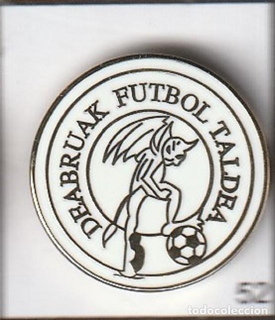 Sammelleidenschaft Sport: Pin de Futbol Deabruak Futbol Taldea Mungia Bizkaia