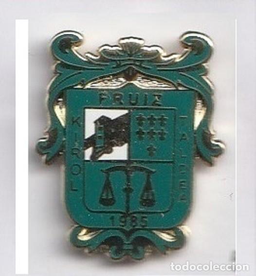 Collezionismo sportivo: Pin de Futbol Fruiz KT Fruniz Bizkaia