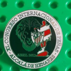 Coleccionismo deportivo: PIN PEÑA ATHLETIC DE BILBAO CONGRESO ALCALÁ DE HENARES. Lote 362861635