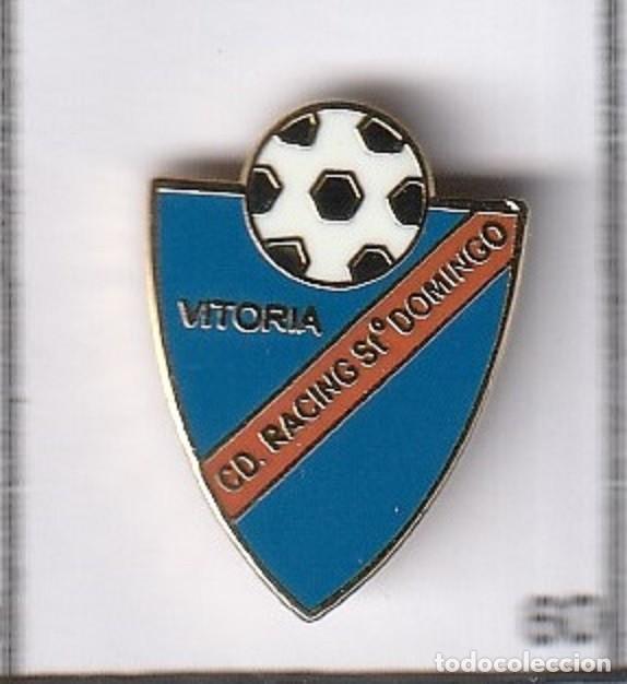 Colecionismo desportivo: Pin de futbol del Club Club CD Racing Santo Domingo Vitoria Gasteiz Alava