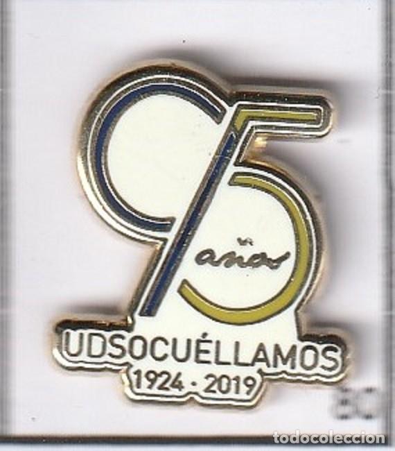 Sammelleidenschaft Sport: Pin de futbol del Club UD Socuellamos 95 Aniversario Ciudad Real