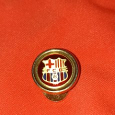 Coleccionismo deportivo: PINS OJAL FUTBOL CLUB BARCELONA. Lote 363845415