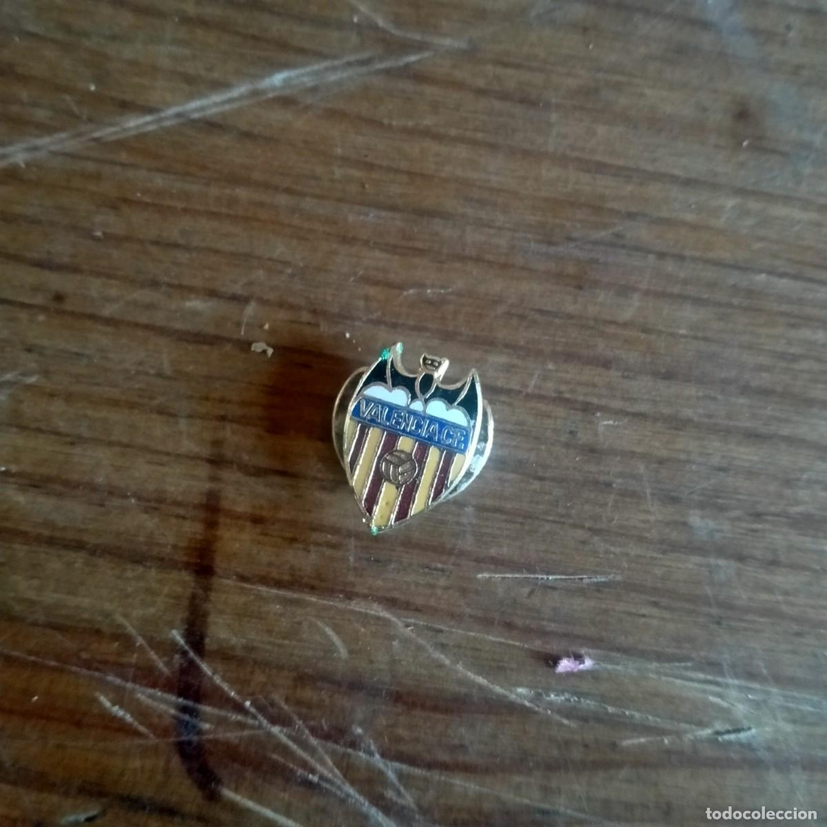 Coleccionismo deportivo: INSIGNIA PIN FUTBOL VALENCIA C.F