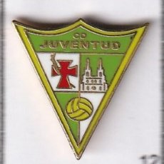 Coleccionismo deportivo: PIN DE FUTBOL CD JUVENTUD DEL CIRCULO CATOLICO BURGOS. Lote 366133056