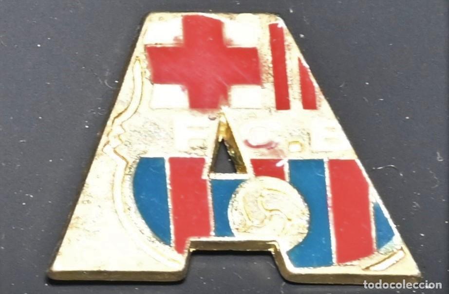 Coleccionismo deportivo: PINS DEL BAR&Ccedil;A (Vintage) - Foto 6