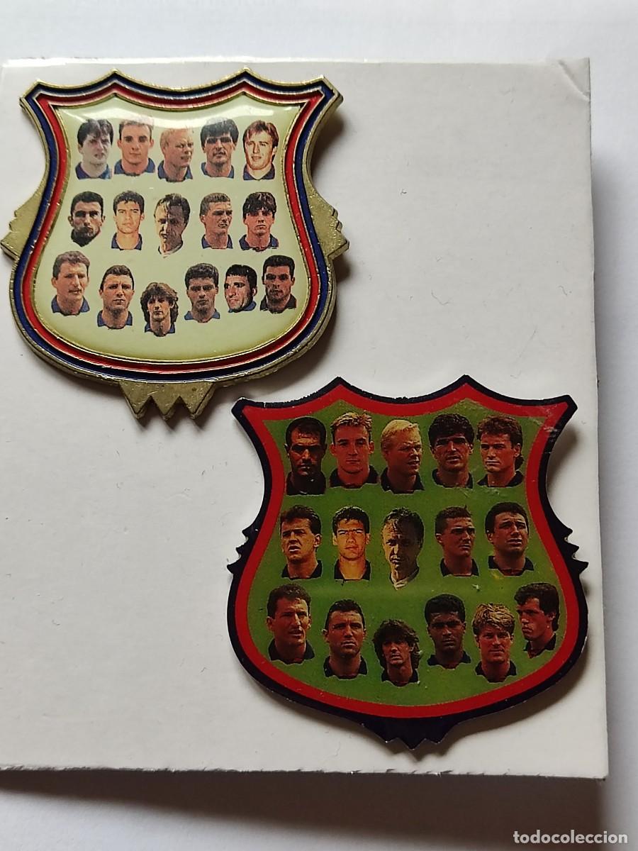Coleccionismo deportivo: LOTE 2 PINS JUGADORES BAR&Ccedil;A- TEMPORADAS 93/94 Y 94/95