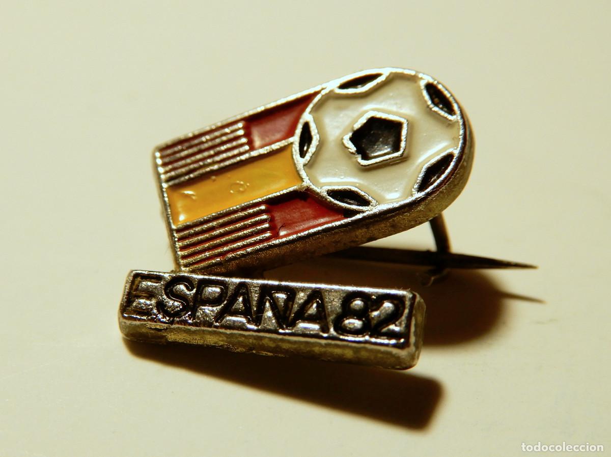 Sammelleidenschaft Sport: INSIGNIA PIN LOGO MUNDIAL ESPA&Ntilde;A'82 1982 PRODUCTO OFICIAL RFEF