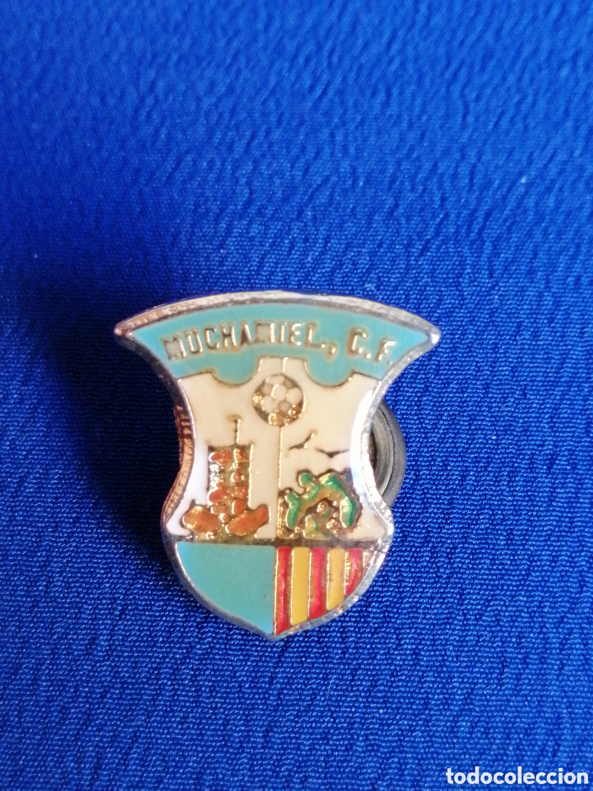 Collectionnisme sportif: MUCHAMIEL CLUB DE F&Uacute;TBOL PIN