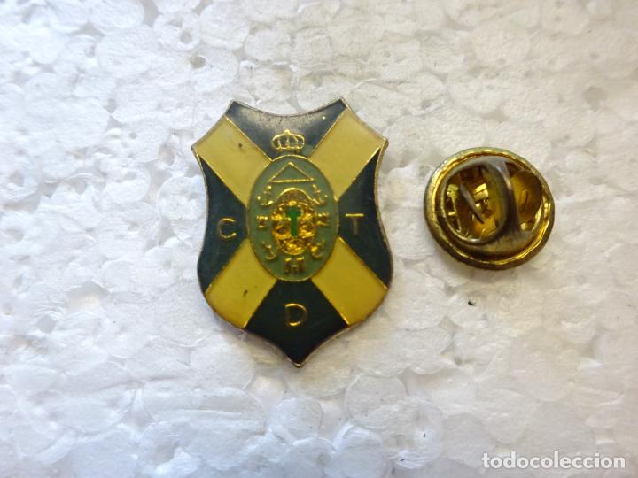 Collezionismo sportivo: PIN DE DEPORTES. F&Uacute;TBOL CLUB DEPORTIVO TENERIFE. ESCUDO