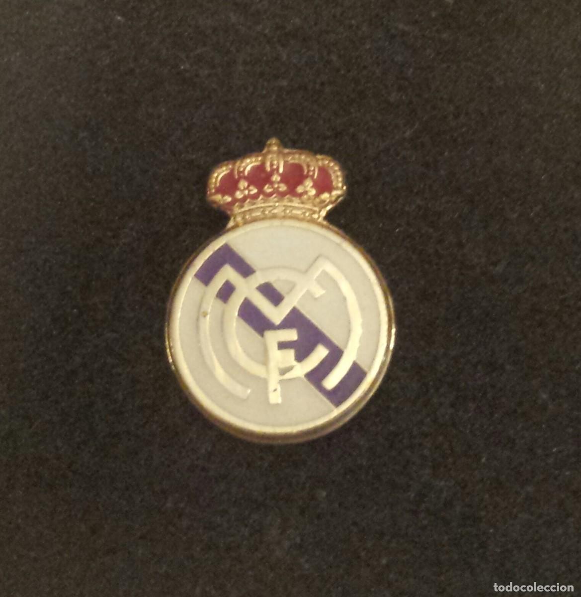 Coleccionismo deportivo: ANTIGUO PIN REAL MADRID - Foto 1