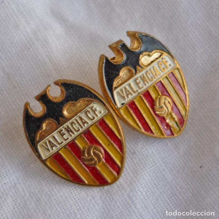 Sammelleidenschaft Sport: 2 botones Valencia Club de Futbol