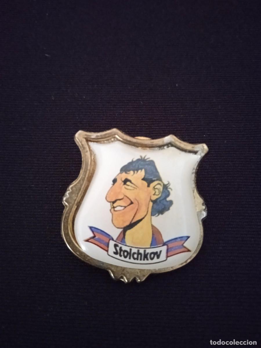 Coleccionismo deportivo: Pin * STOICHKOV * en el Bar&ccedil;a ( RESINA )