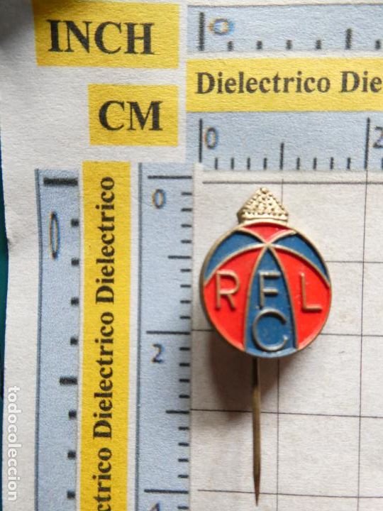 Collezionismo sportivo: ANTIGUA INSIGNIA ALFILER DE F&Uacute;TBOL. RFCL LIEJA LIEGE B&Eacute;LGICA. NO PIN