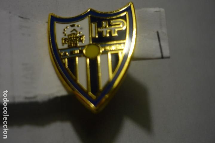 Coleccionismo deportivo: pin futbol hellin promesas