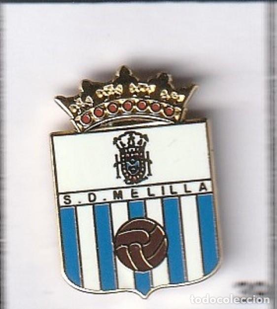 Collezionismo sportivo: Pin de Futbol SD Melilla