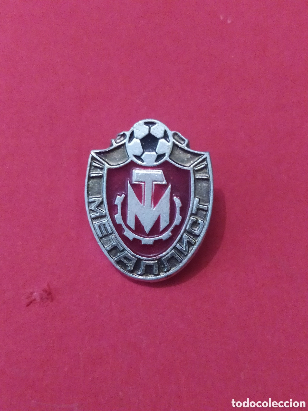 Collectionnisme sportif: PINS DE F&Uacute;TBOL DE RUSIA
